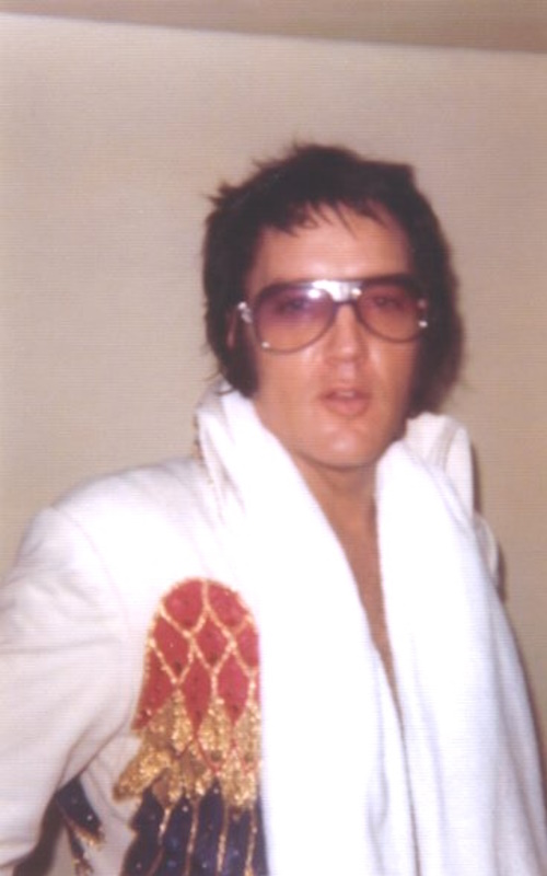 Candid Elvis backstage